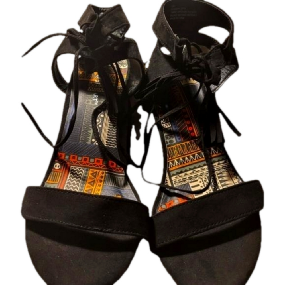 Ashley Stewart's Women"s Black Strap Sandals Size 10W